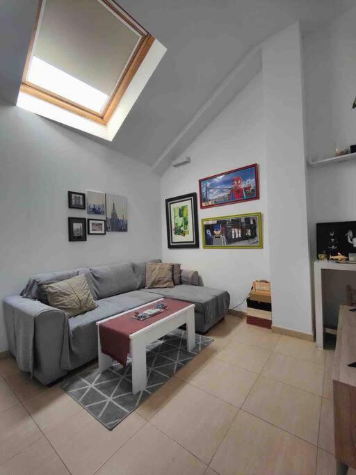 Apartamento Recien Reformado En Barajas Pueblo مدريد المظهر الخارجي الصورة